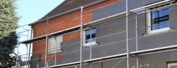 Faire poser de l'isolant à l'extérieur de sa maison pour faire baisser ses factures de chauffage   